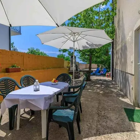 Near In 54776 Apartamento