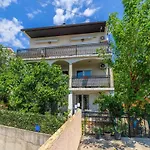 Apartament Near In 54776 Dramalj