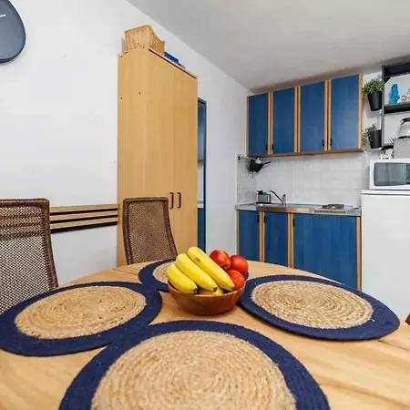 דירה Near In 54776