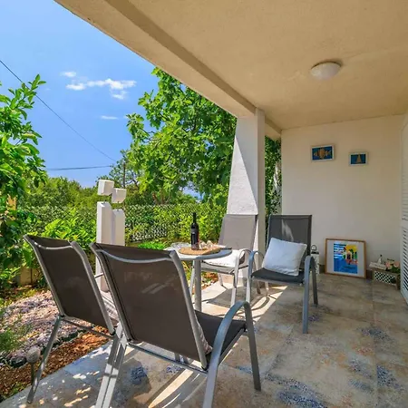 Near In 54776 דירה